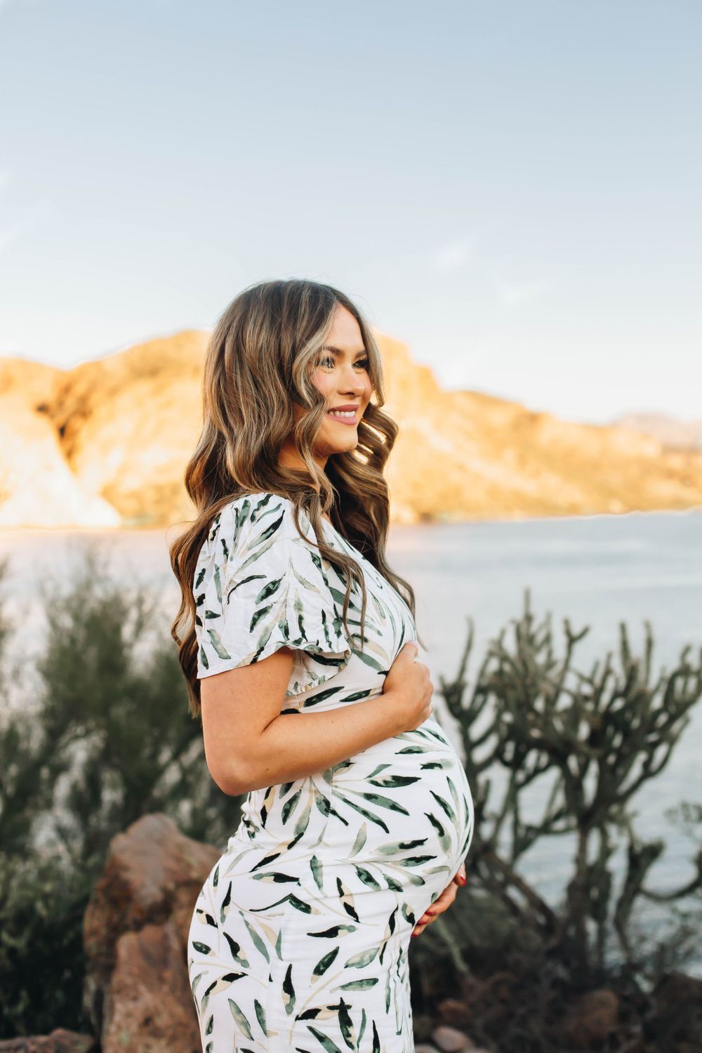 Outdoor maternity photos | Best Phoenix, Arizona Maternity Photographer | Alexandra Alcos Photography