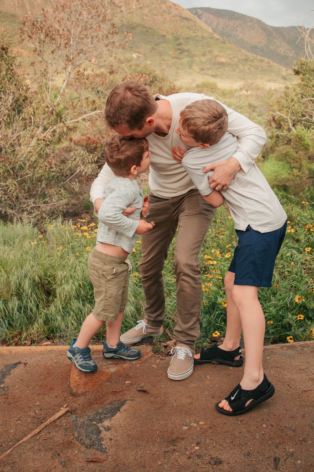 Daddy and son, family photographer, father and son, family photography, family session.