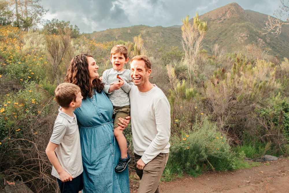 Daddy and son, family photographer, father and son, family photography, family session.