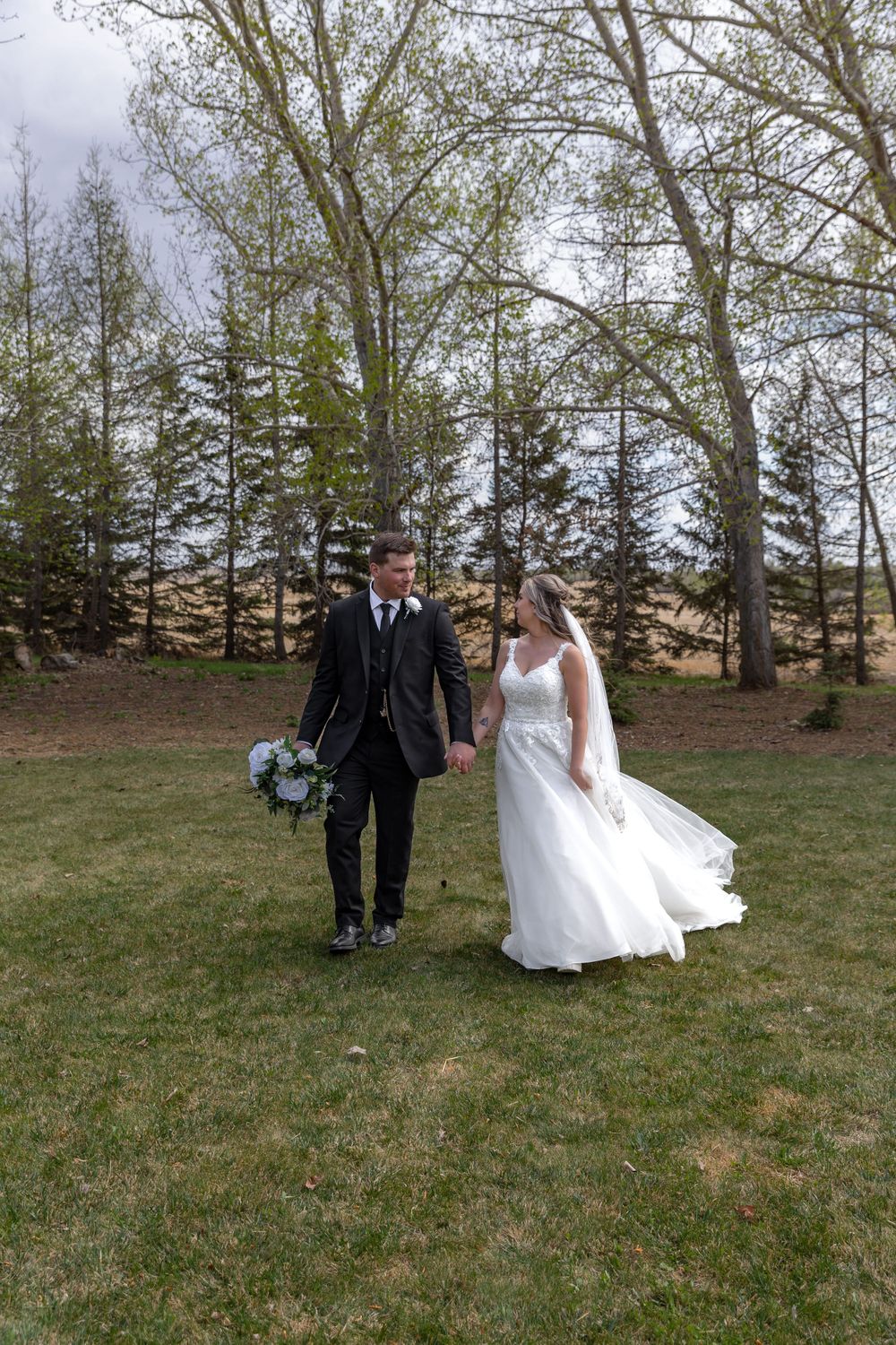 Alberta.Calgary.Edmonton Wedding Photographer