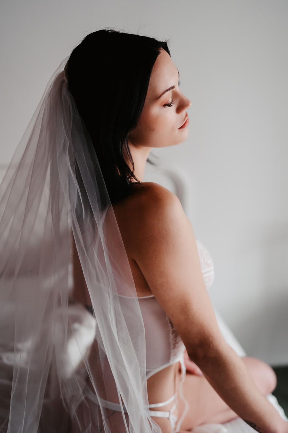 bridal boudoir linz sinnliche Brautfotos schleier dessous braut sexy fotos bride nude sensual
