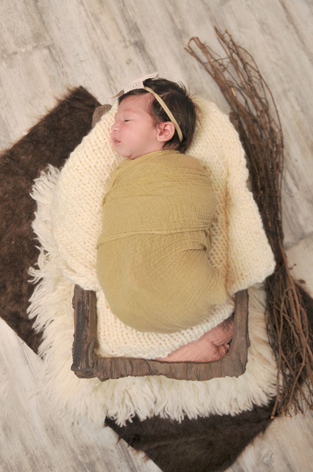 boho themed neutrals newborn image
