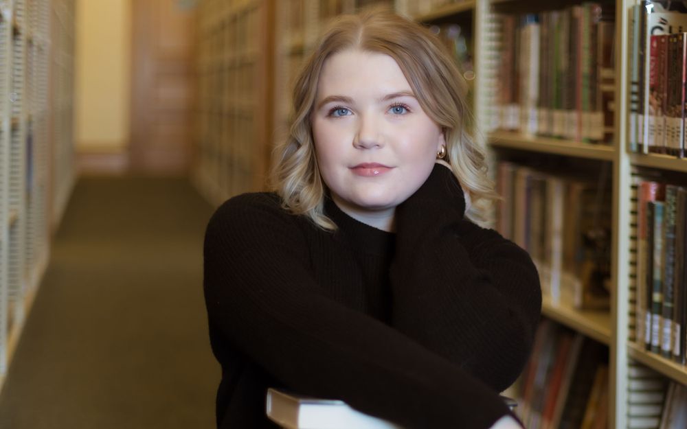 Portrait Photography, Lifestyle Photography, Library, Graduation, Masters Degree, Bismarck, Mandan, Dickinson