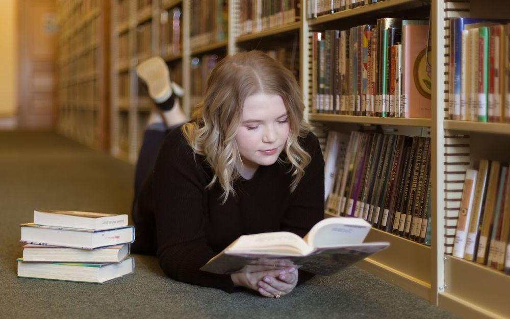 Portrait Photography, Lifestyle Photography, Library, Graduation, Masters Degree, Bismarck, Mandan, Dickinson