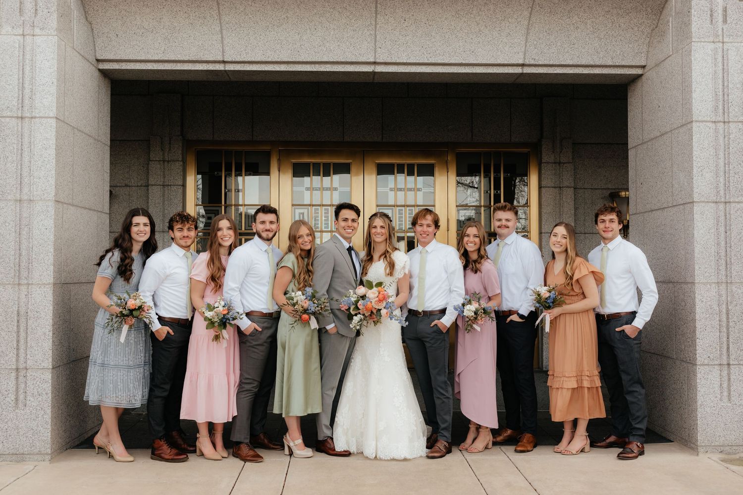 bridal party in alternating colors