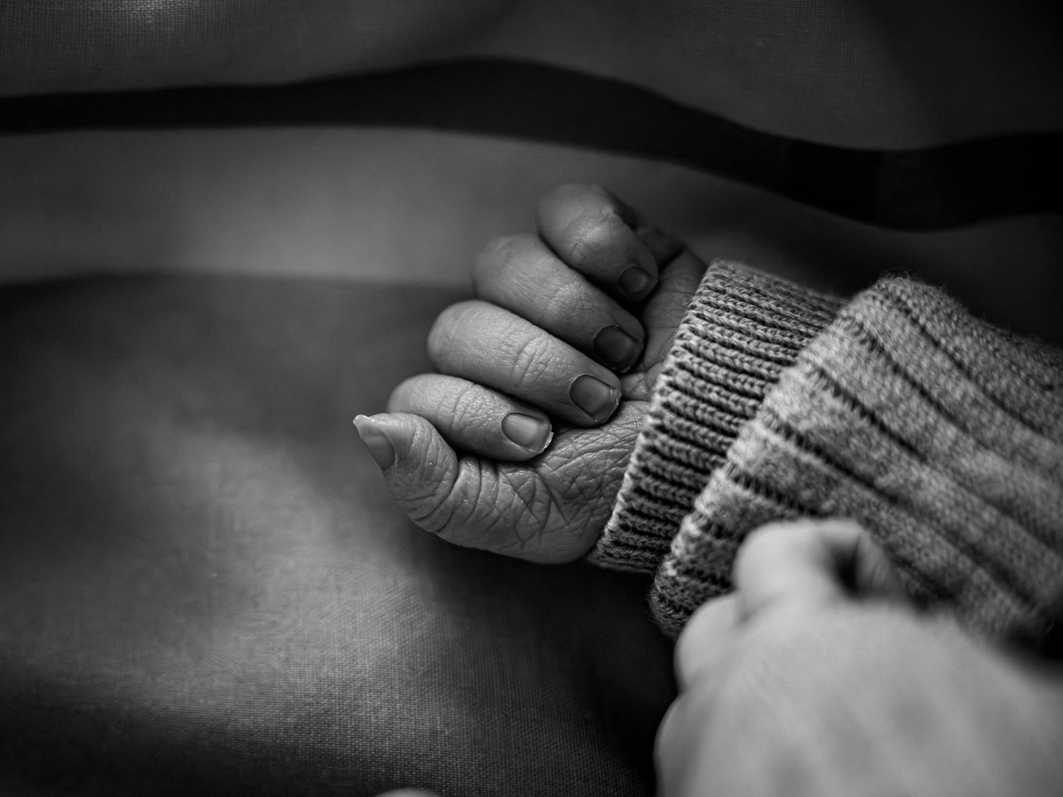 close up newborn baby, newbornfotograaf,Kraamreportage, newbornshoot Almkerk. newbornfotograaf. werkendam