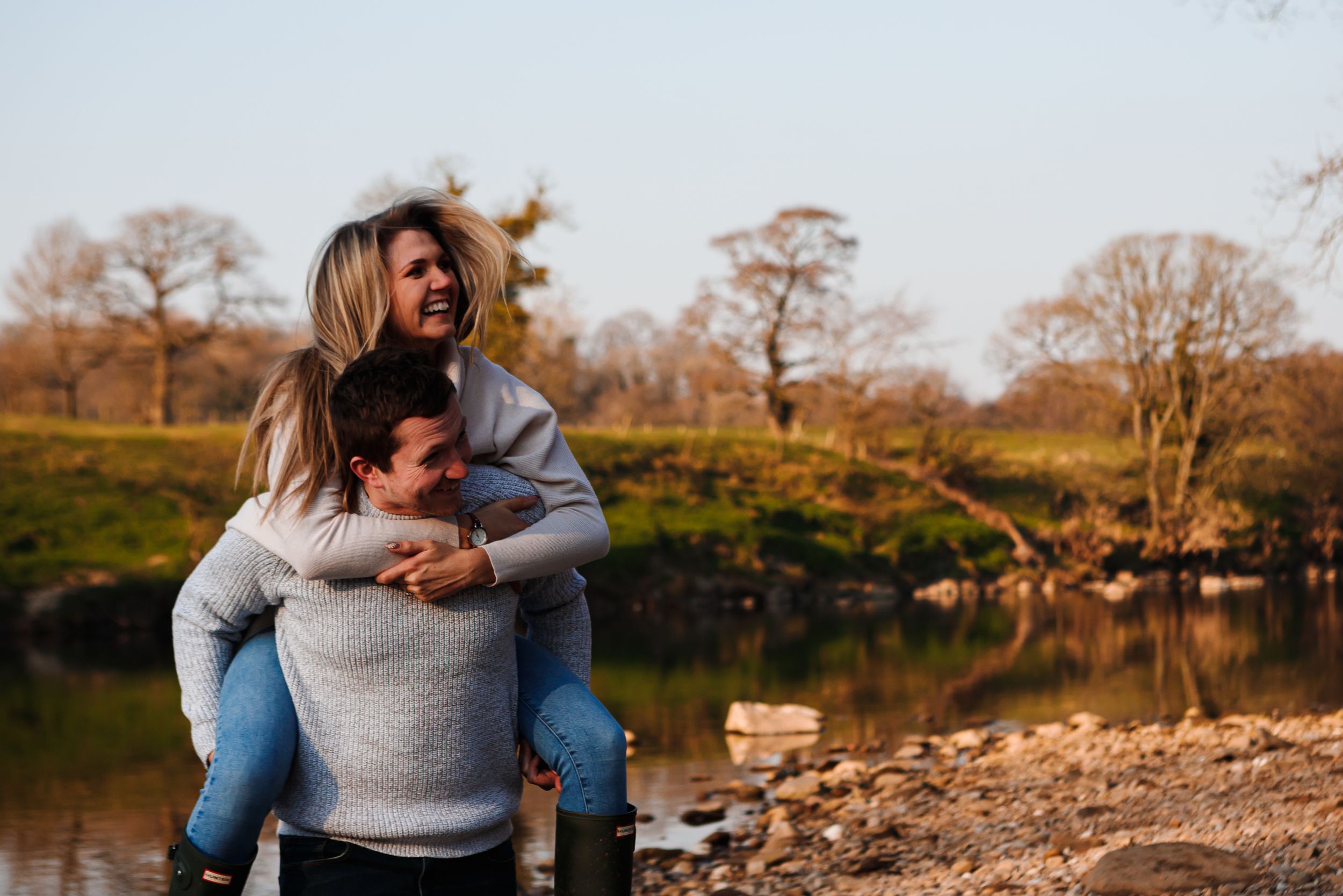 "engagement shoot piggyback"