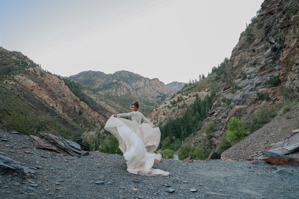 colorado elopement with mountain backdrop