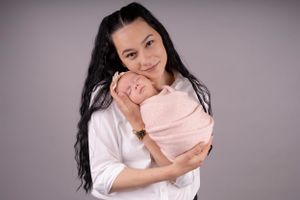 the love and bond of mum and new baby