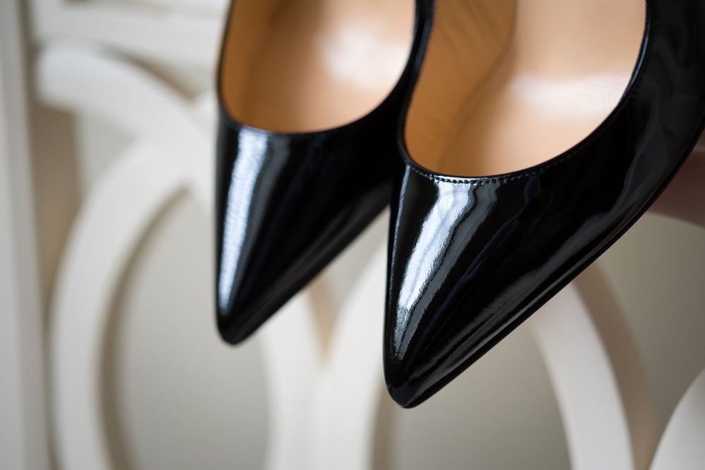 Bride's shoes on her wedding day in Akron, Ohio.