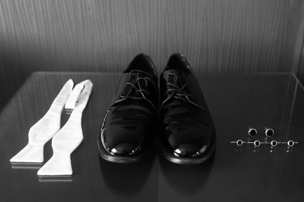 Groom's details on wedding day in Akron, Ohio.
