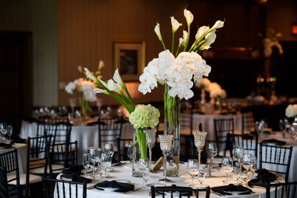 Wedding reception details at Fairlawn Country Club in Akron, Ohio.