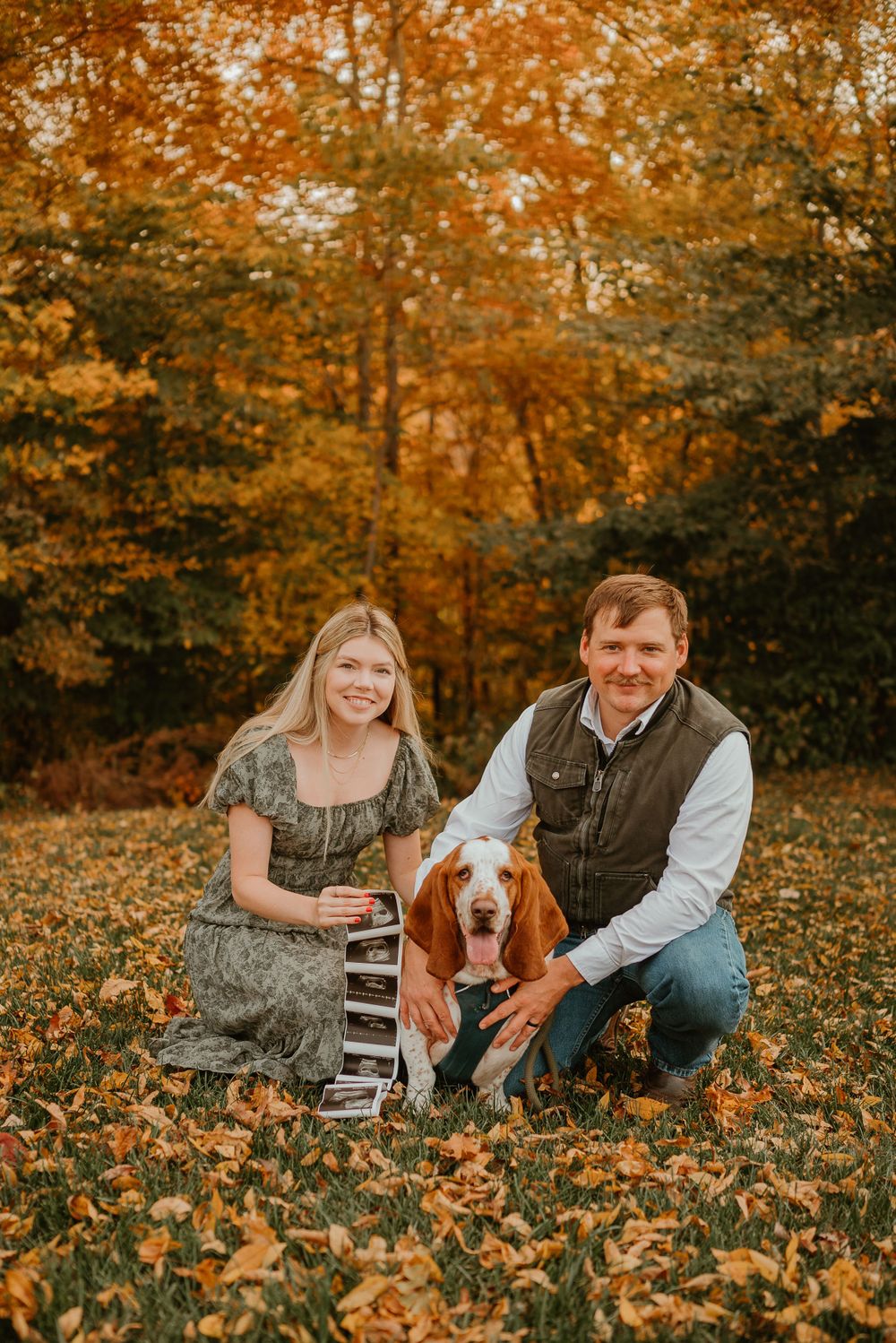 Maternity photos by Clarksville Tennessee Fresh 48 hospital photographer Disney Magic Photography Nashville Hopkinsville Fort Campbell