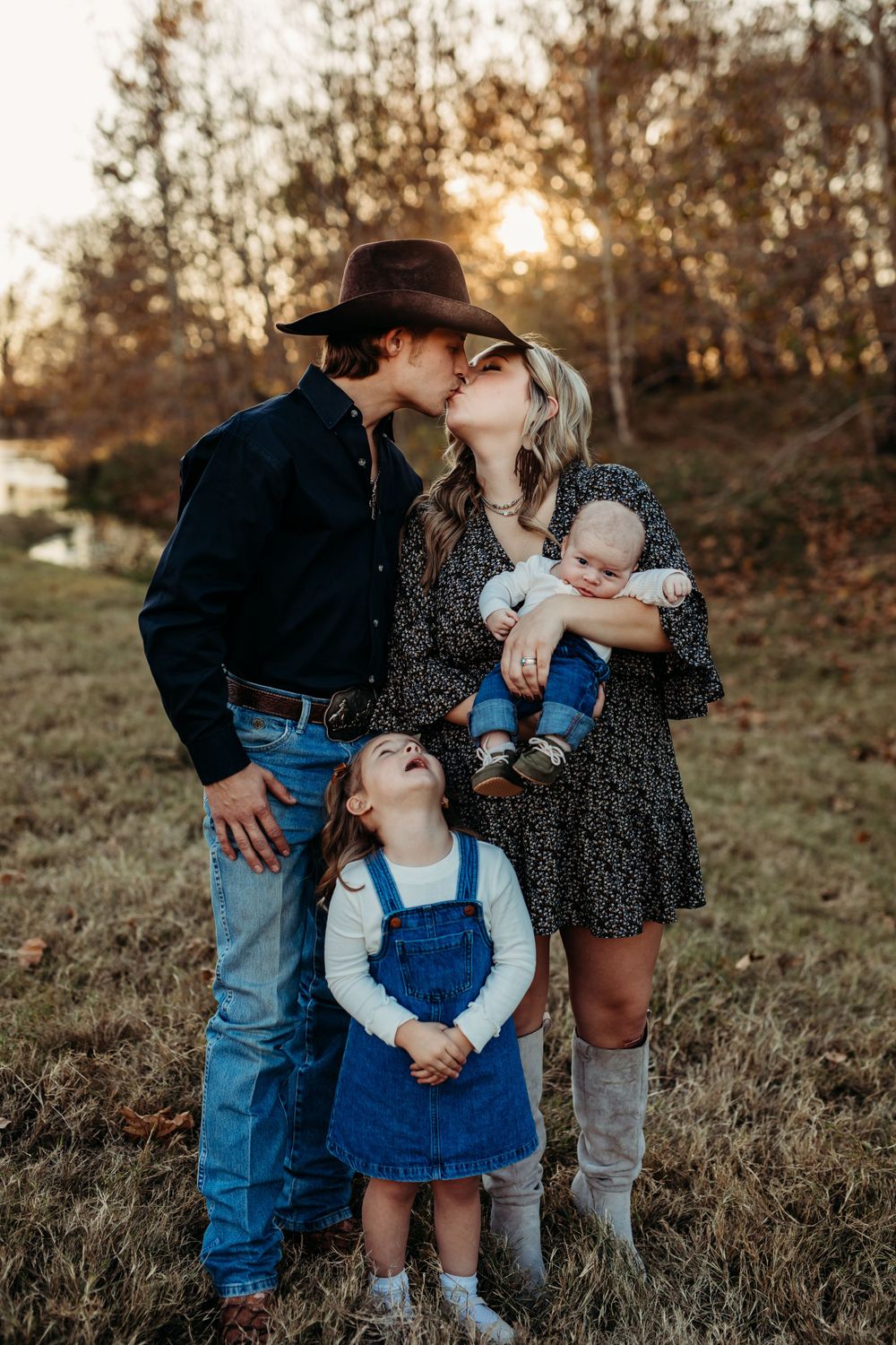 Family of 4 at golden hour