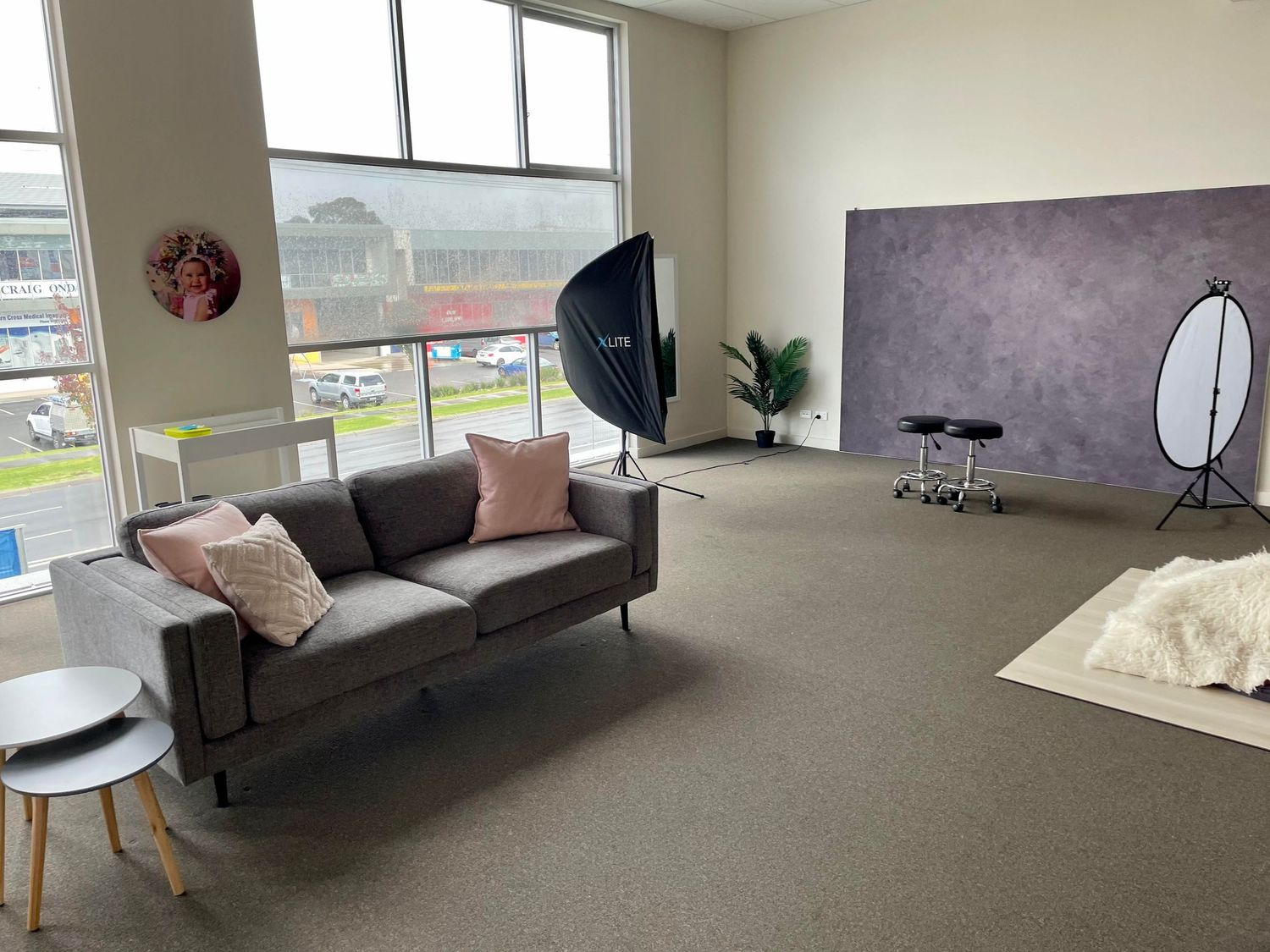 Melbourne Maternity, Newborn, Baby, Cake smash and family photographer located in South Morang Melbourne.
Baby Snapz is run by Melina Barlow
