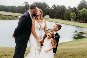 MMG Photography|Manitowoc, Sheboygan & Northeast Wisconsin wedding, senior, family, maternity, newborn lifestyle photographer