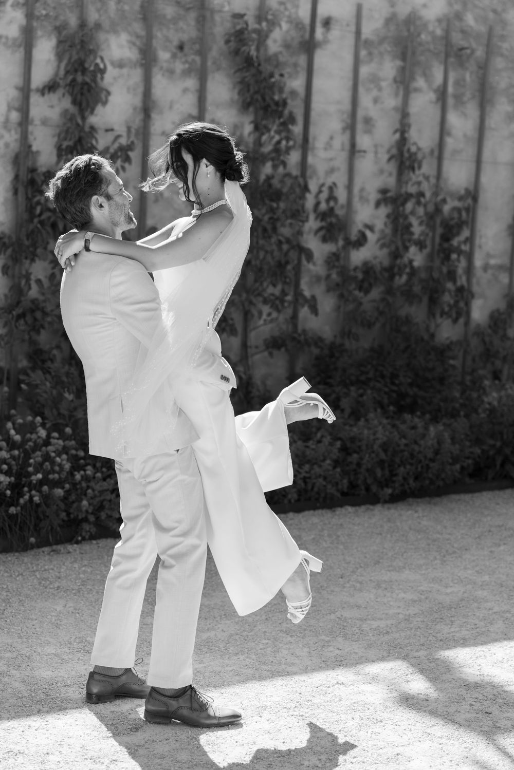 Photographe mariage à Neuchâtel – Capturer l'amour et l'émotion de votre journée spéciale