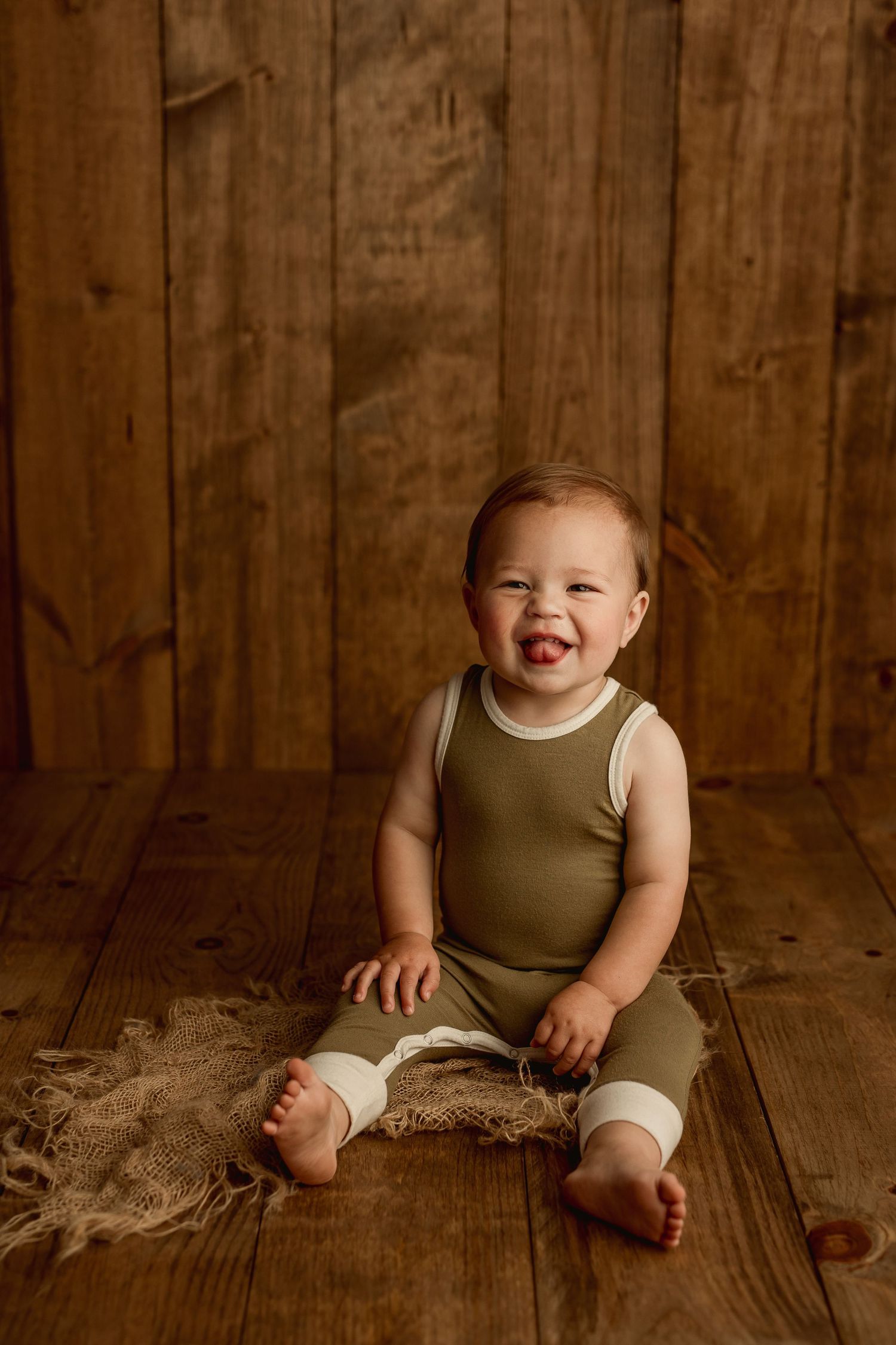 baby photoshoot Wichita, baby portraits near me, baby photography packages, baby birthday photographer near me