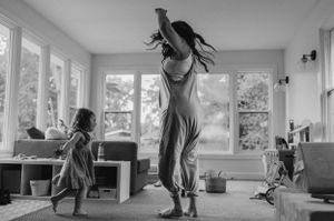 At-home family session in Belleville, Ontario
