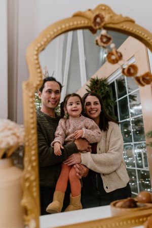 Christmas mini session at the Aframe on Fletcher AirBnb, Halifax Nova Scotia - Charlotte Buckle Photography