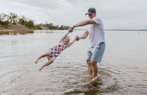 Family beach session at Sandbanks Provincial Park, Prince Edward County, Ontario Canada