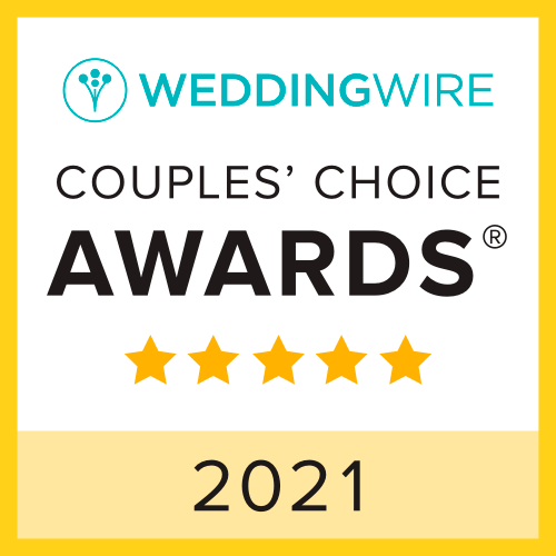 WeddingWire Couples Choice Awards 2021 logo with five gold stars on white and yellow background.