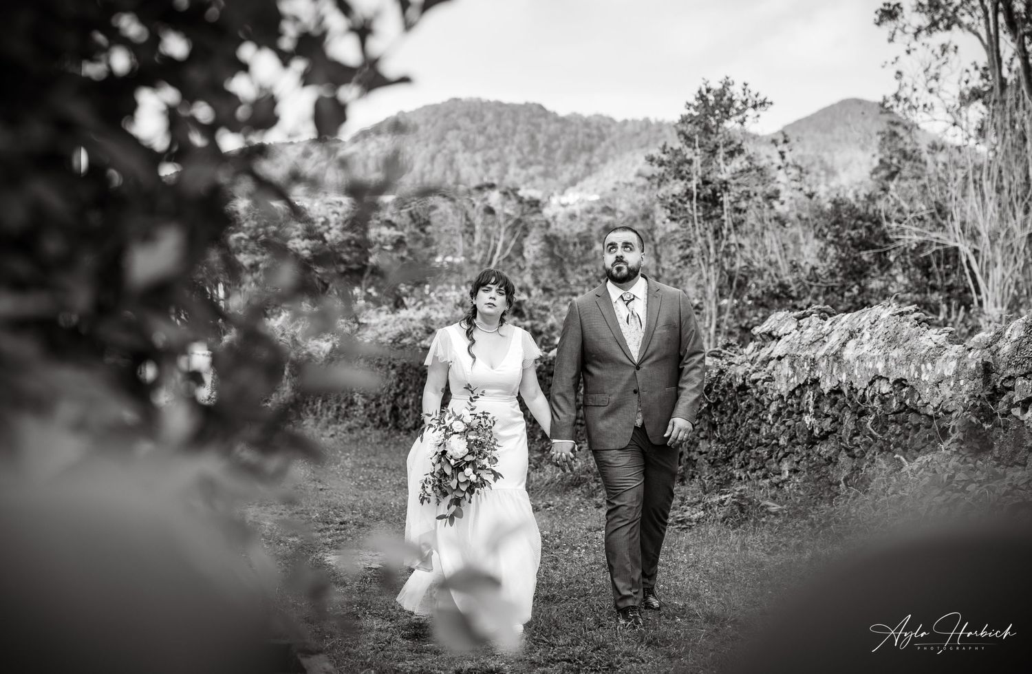 Wedding day, photoshoot outdoors in nature.