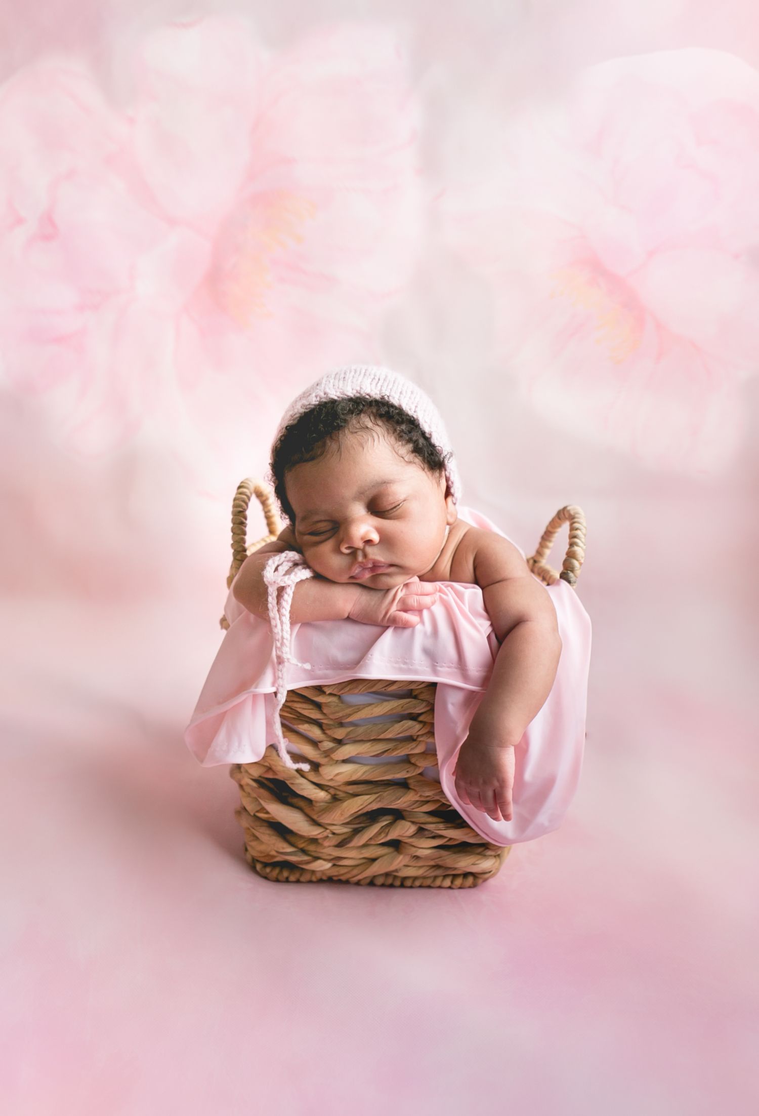 Orlando Newborn Photography, girl in pink bucket prop