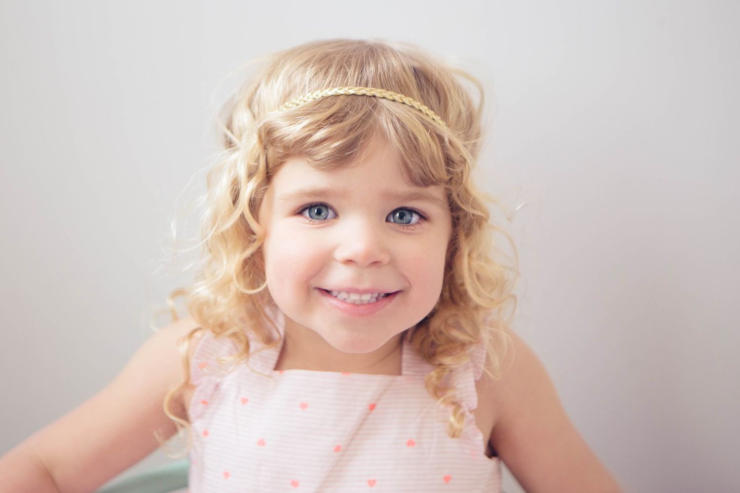 Surrey BC Vancouver Event Photographer Little girl in her fourth birthday party