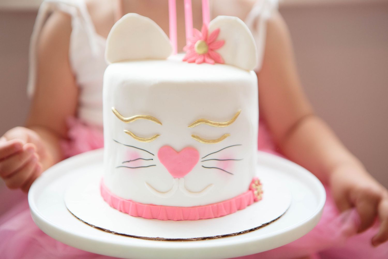 Surrey BC Vancouver Event Photographer mom and daughter birthday party Location Performing Star Cake