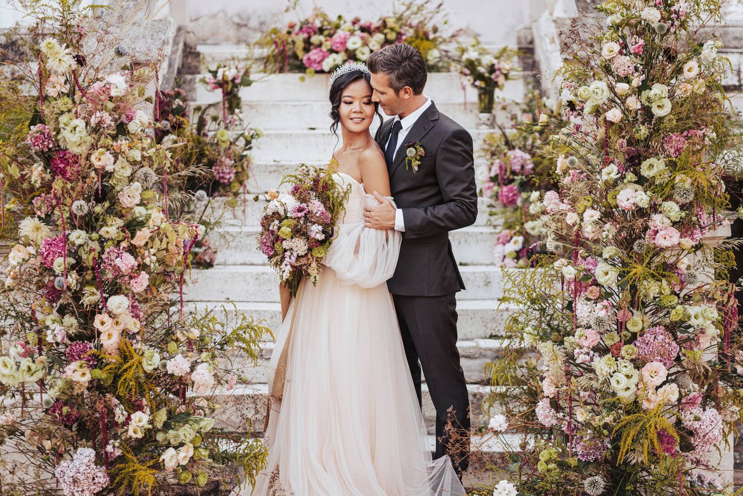 destination-wedding-photographer-palais-coburg-vienna