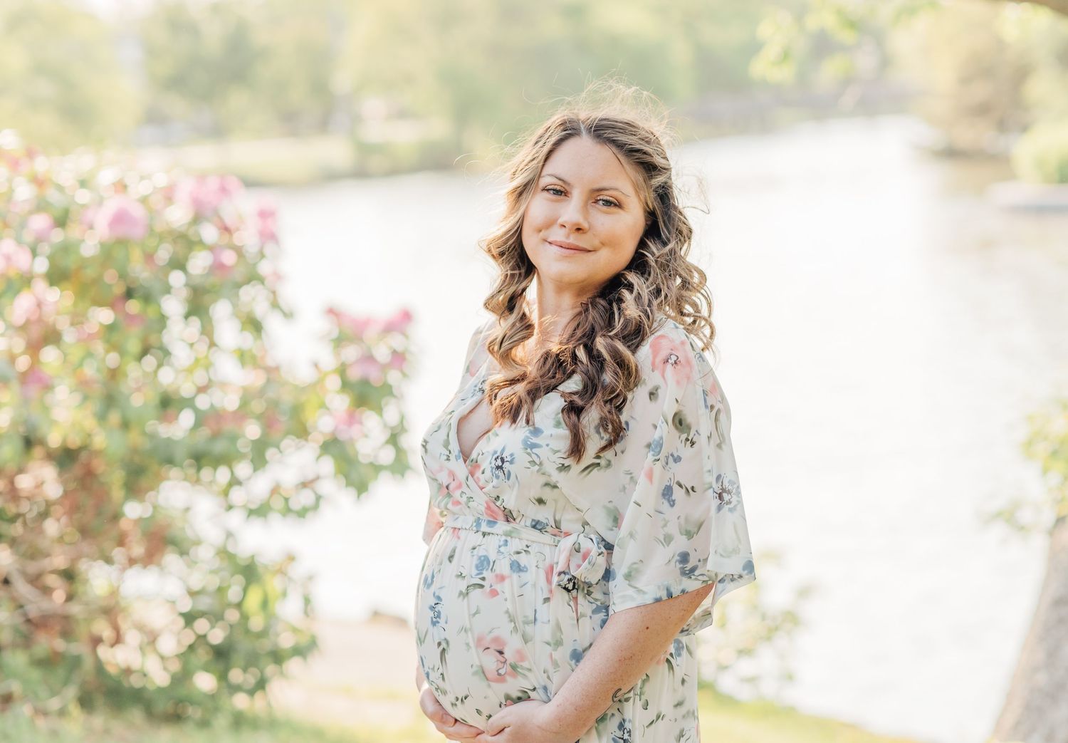 Spring Lake, NJ maternity photography session at Divine Park
