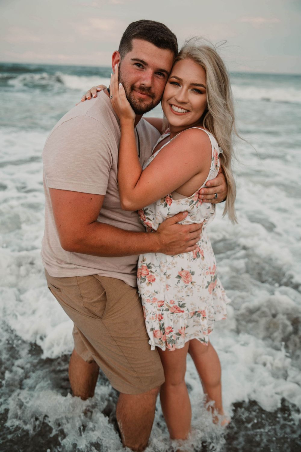 wilmington north carolina photographer beach photography golden hour lifestyle photos engagement photographer