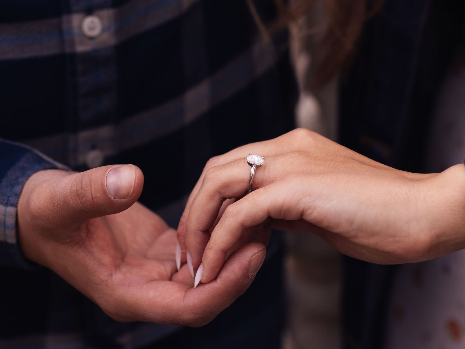 engagement photo session image of hands and ring