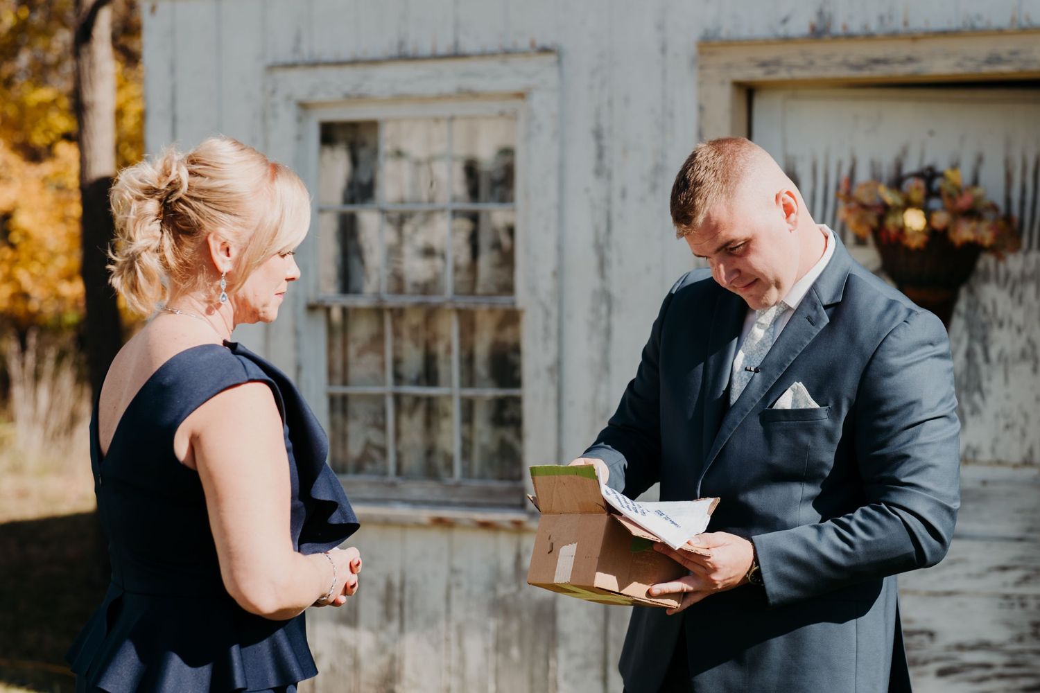 Ohio Wedding, Ohio Photographer, Wedding Photographer, Winterberry Farm, Bride and Groom Photos, Getting Ready Photos