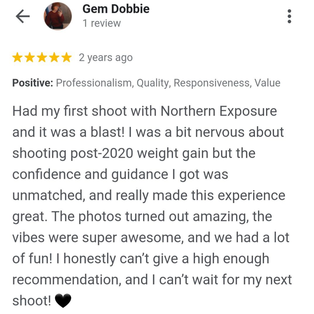Positive client review describing a comfortable post-2020 photo session experience.