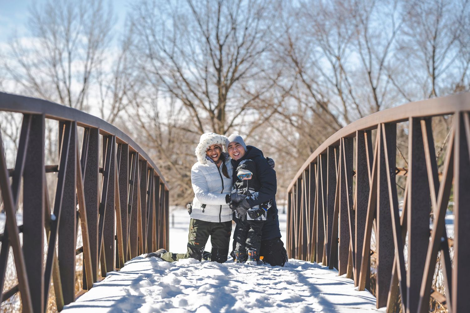 snow family bridge winter photo sunshine