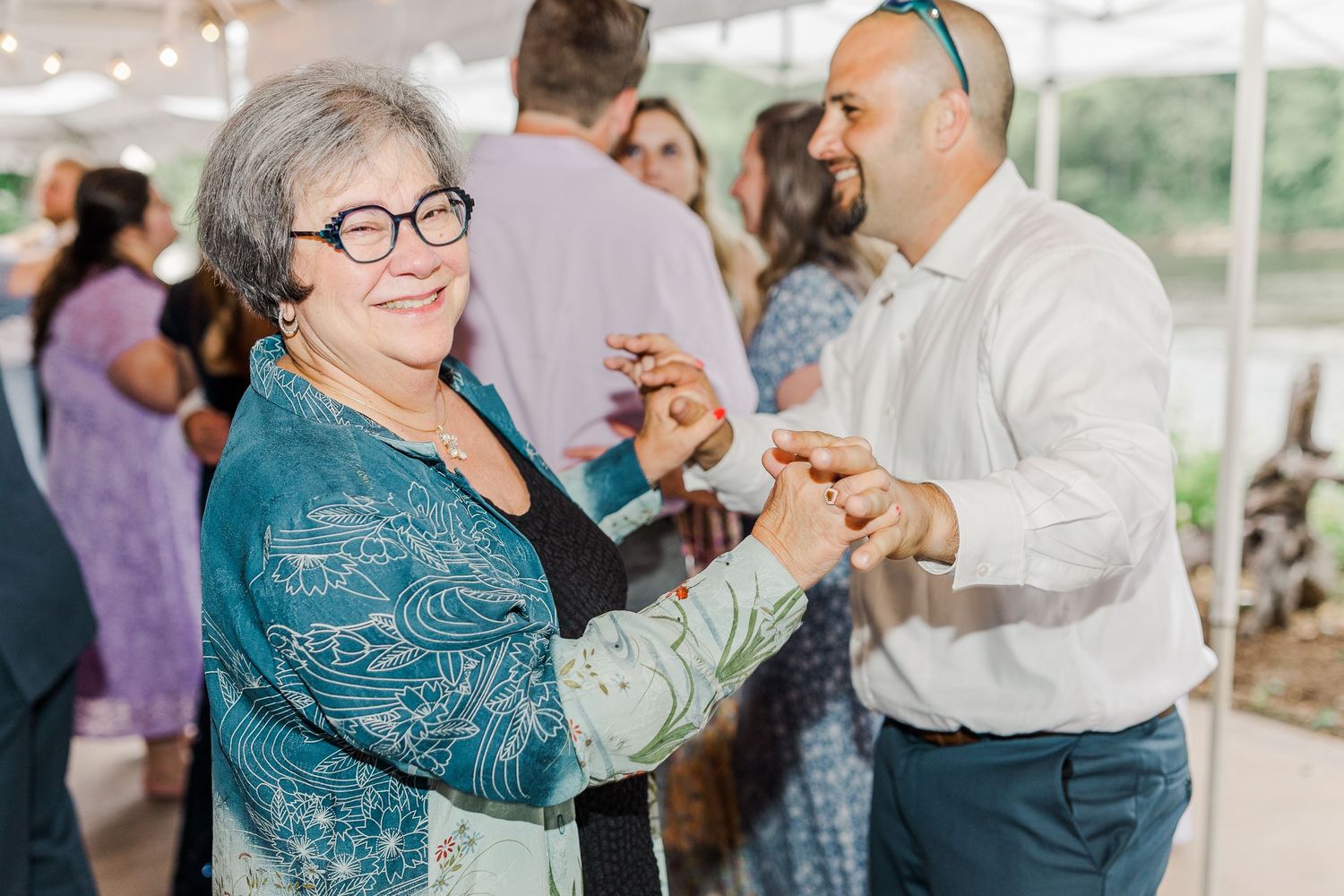 RIVERSIDE WEDDINGS FREDERICKSBURG WEDDING PHOTOGRAPHER