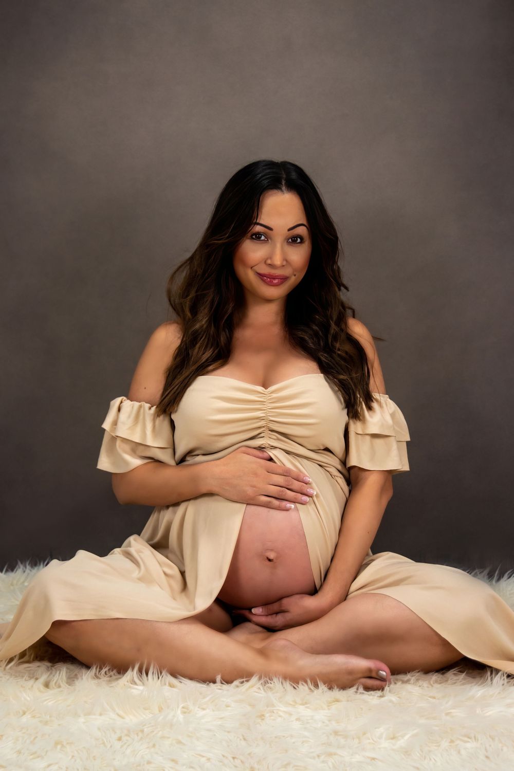 Professional Maternity photoshoot in Lichfield