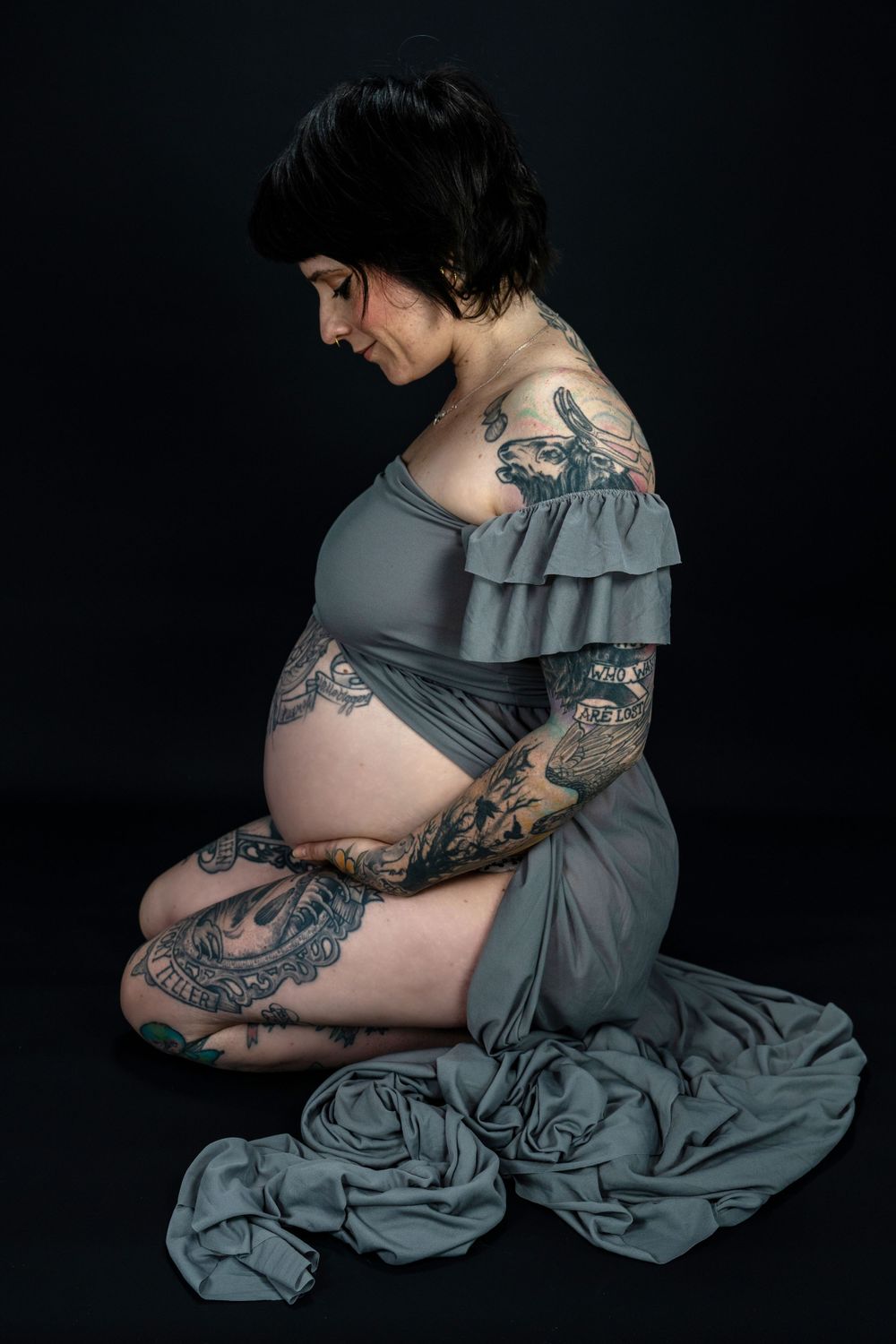 Professional Maternity photoshoot with black background