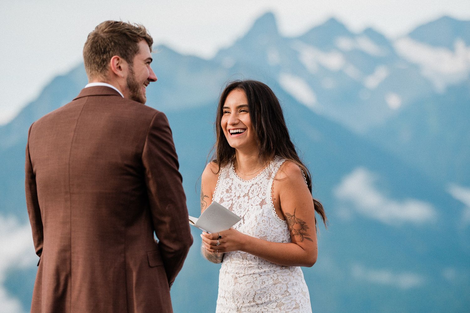 couple exchanging vows in Mt. Rainier National Park