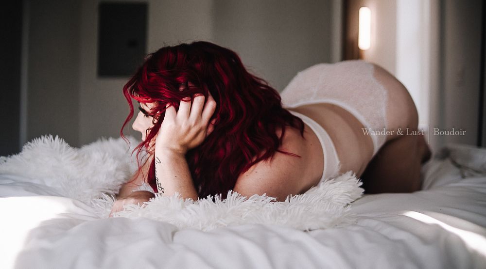 Cincinnati boudoir photographer Kentucky session