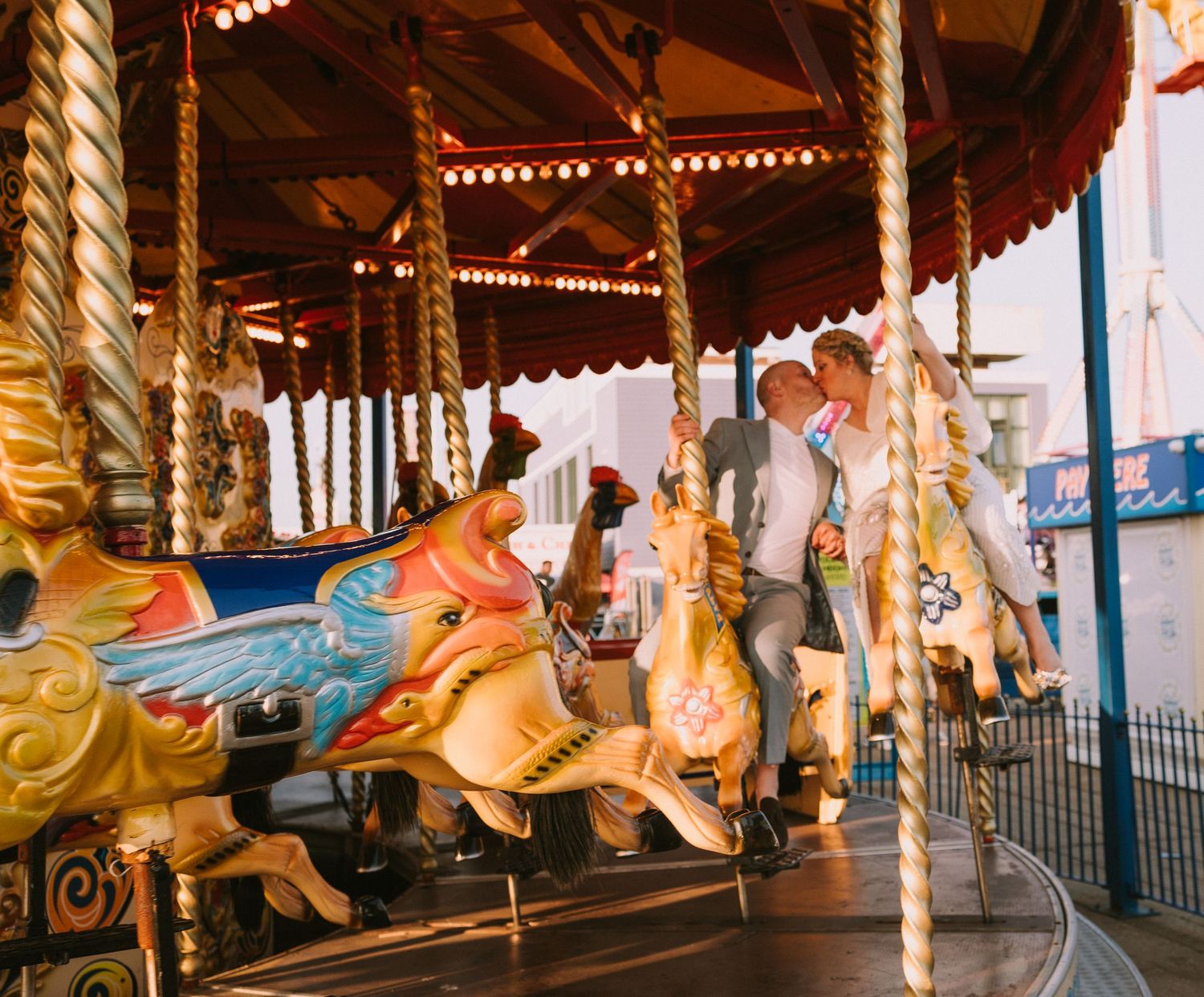 fairground kiss on merry go round