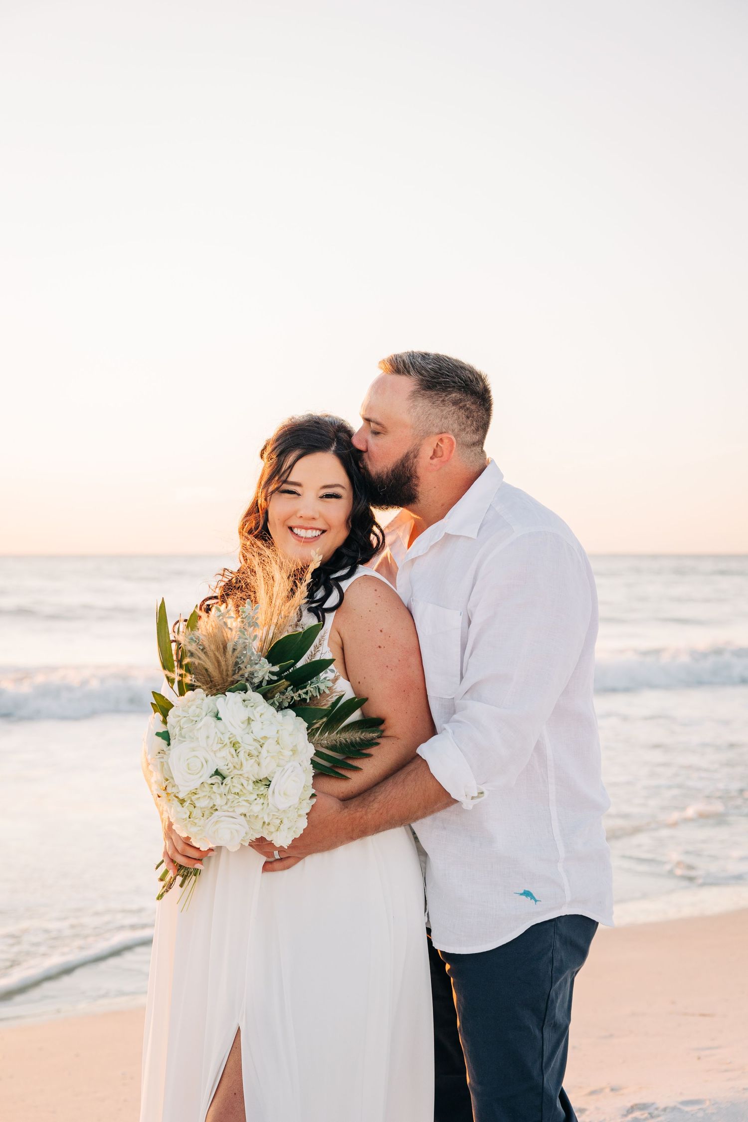 Sarasota, FL wedding photographer bright and airy wedding at Zota Beach Resort, Longboat Key, FL.