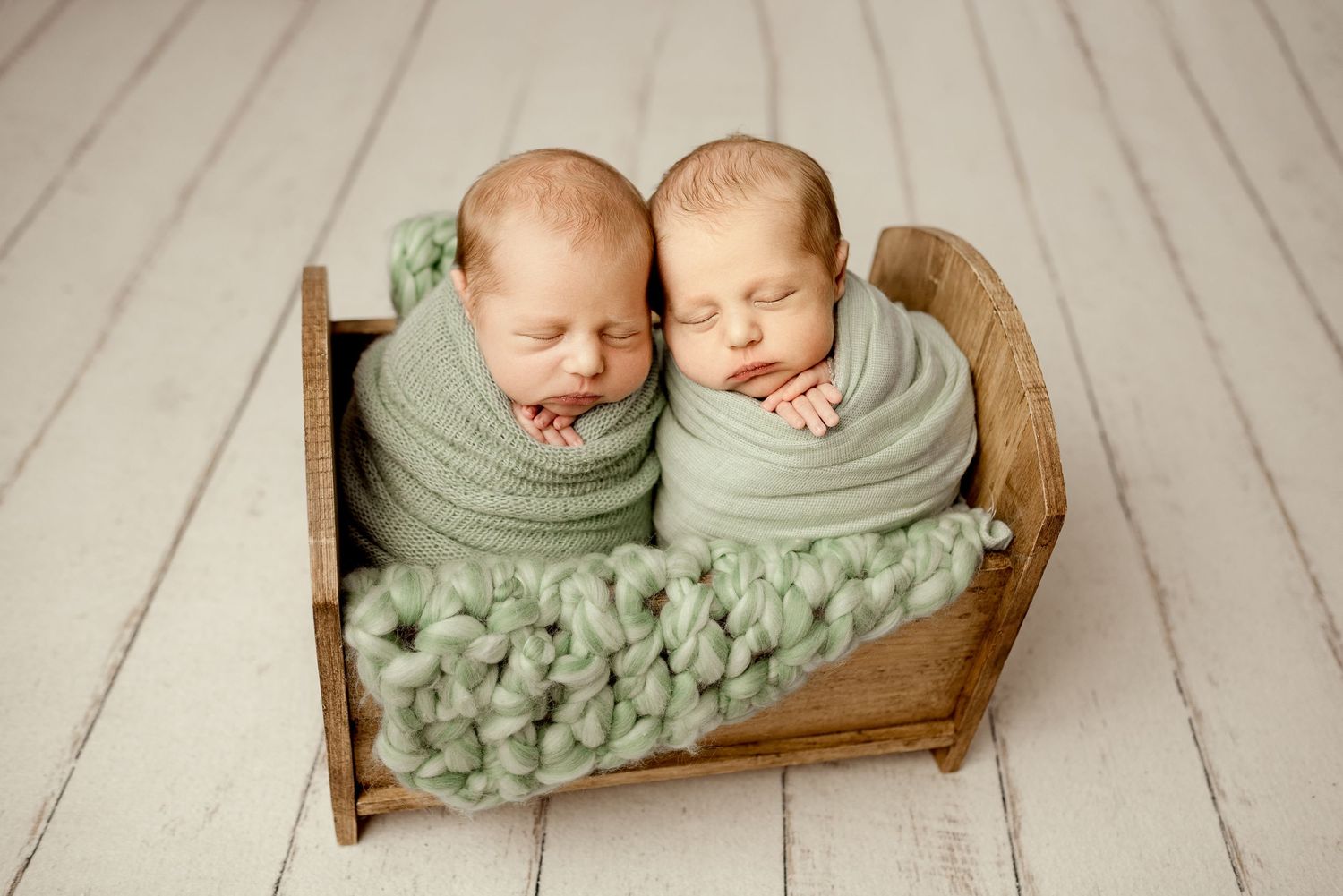 ROCHESTER NY PHOTOGRAPHER, ROCHESTER NY FAMILY PHOTOGRPAHER, ROCHESTER NY STUDIO PHOTOGRAPHER, ROCHESTER BABY