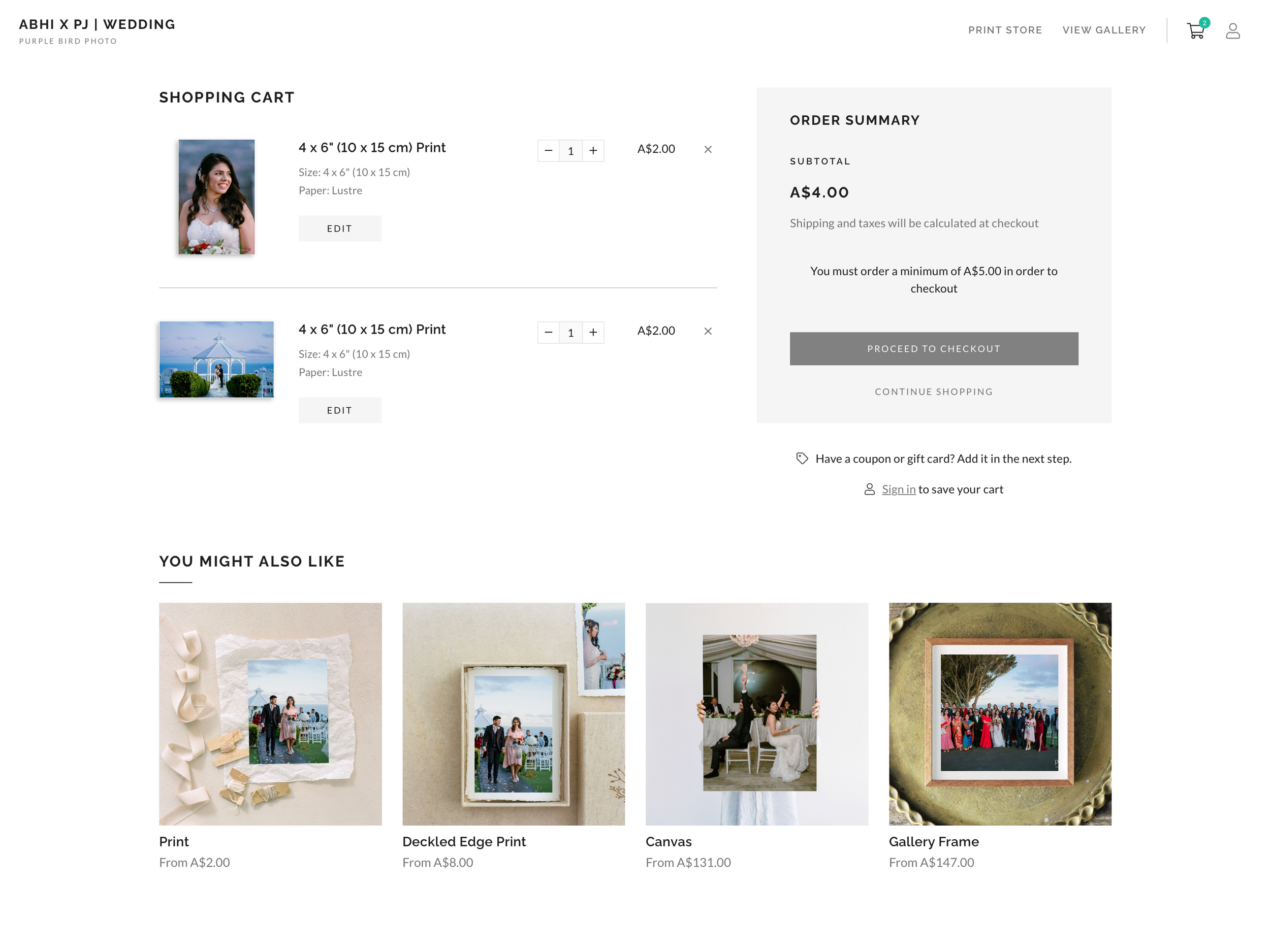 Wedding photo album selection interface showing favorite images and gallery options.