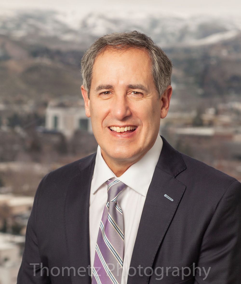 Thometz Photography – Boise Corporate Headshots, LinkedIn Headshots, Social Media Headshots