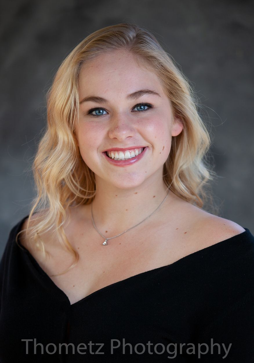 Thometz Photography – Boise Senior Headshots
