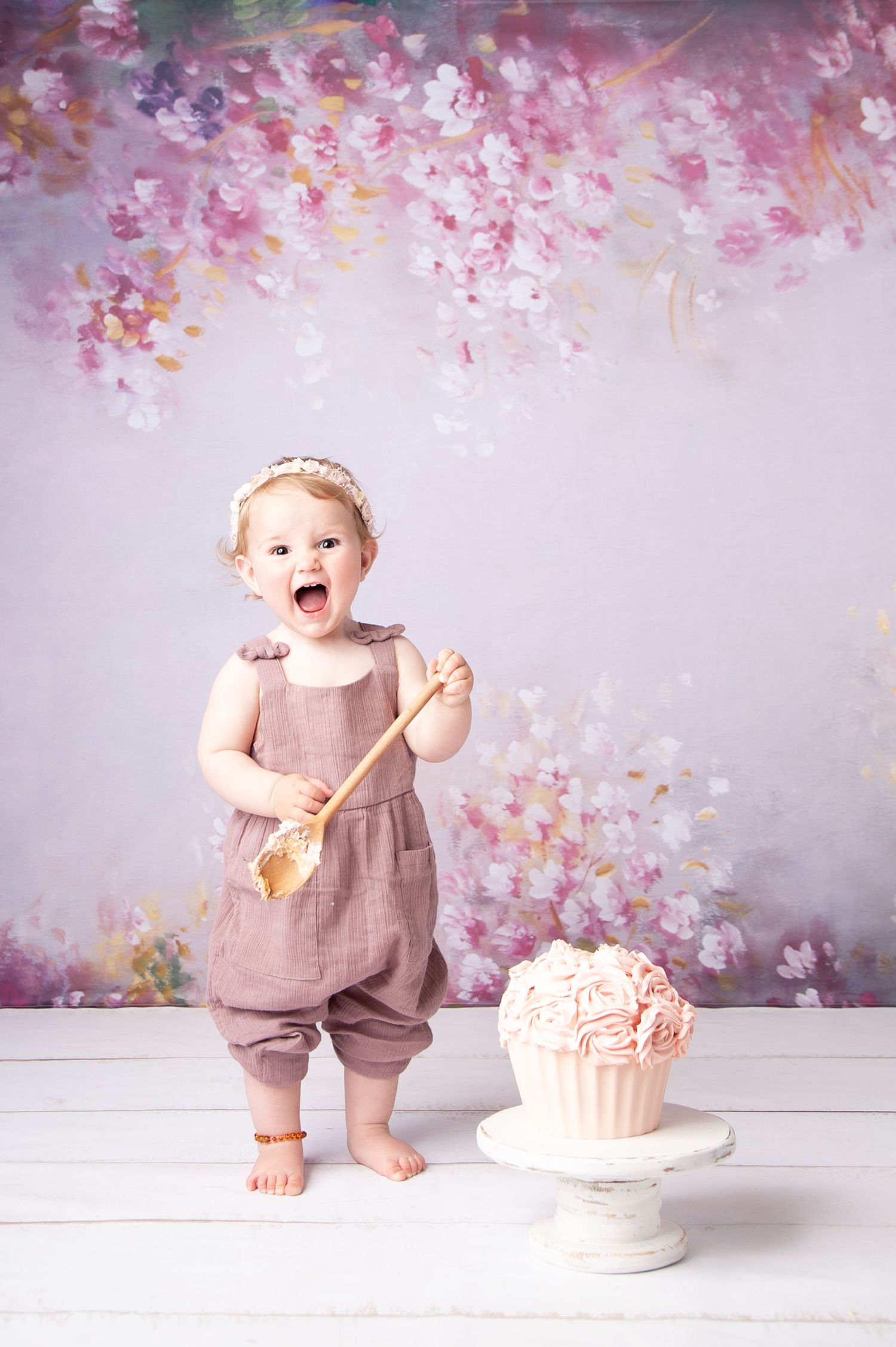Cake smash photo by kara jade photography