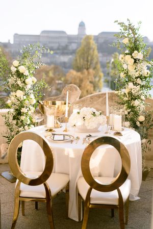 four-seasons-gresham-palace-wedding-ceremony-budapest-luxury-hotel-venue-with-art-nouveau-architecture-and-elegant-setup.jpg